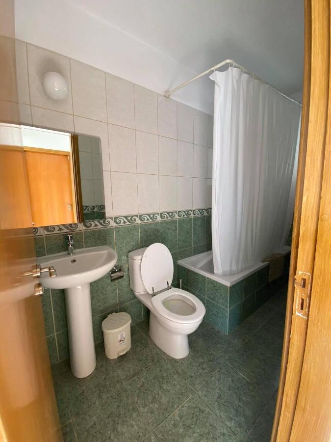 Cosy Apartment In Kato Paphos With Pool Access Exterior photo